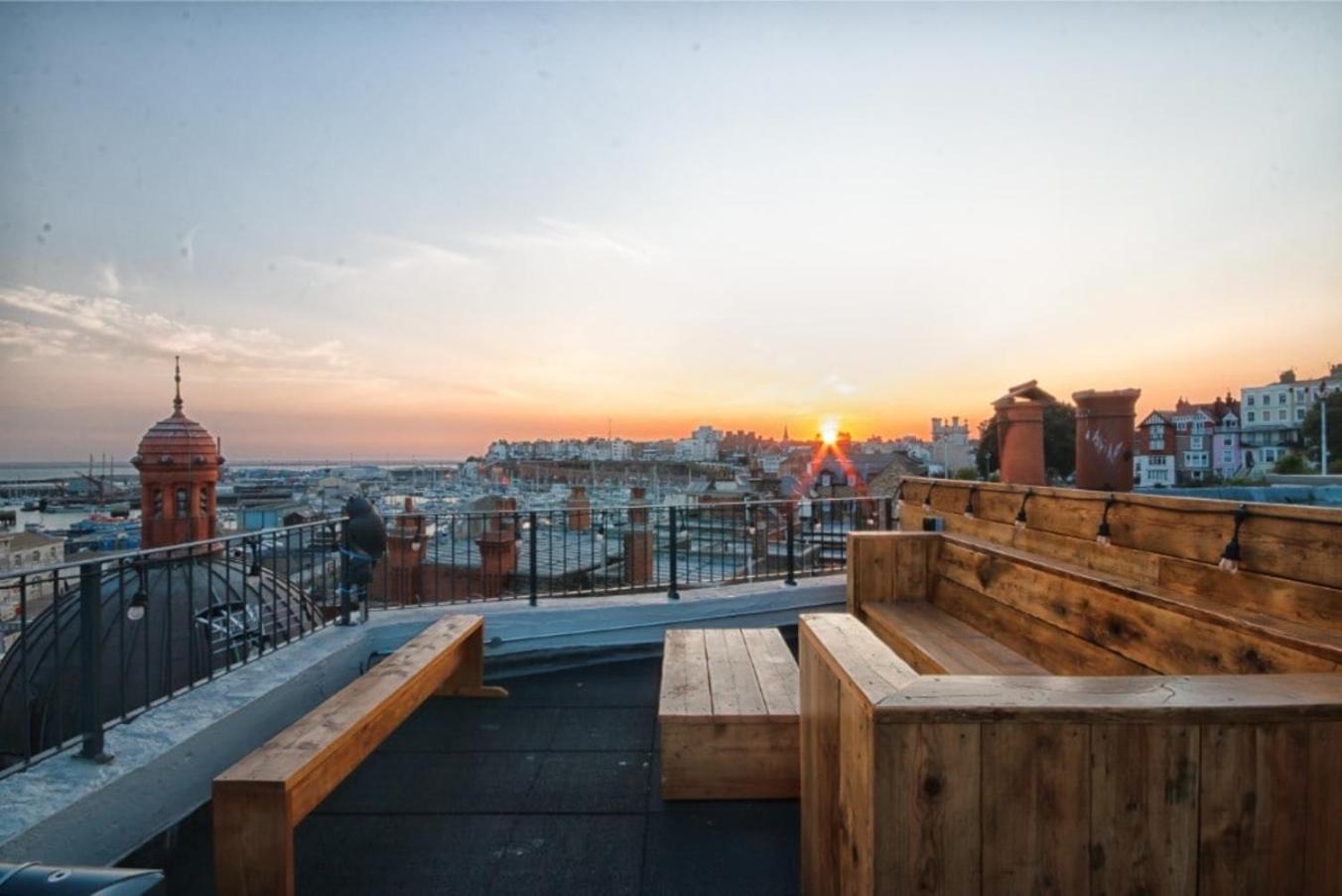 Вилла Harbourside Roof Terrace & Sea Views By Adliv Рамсггейт Экстерьер фото